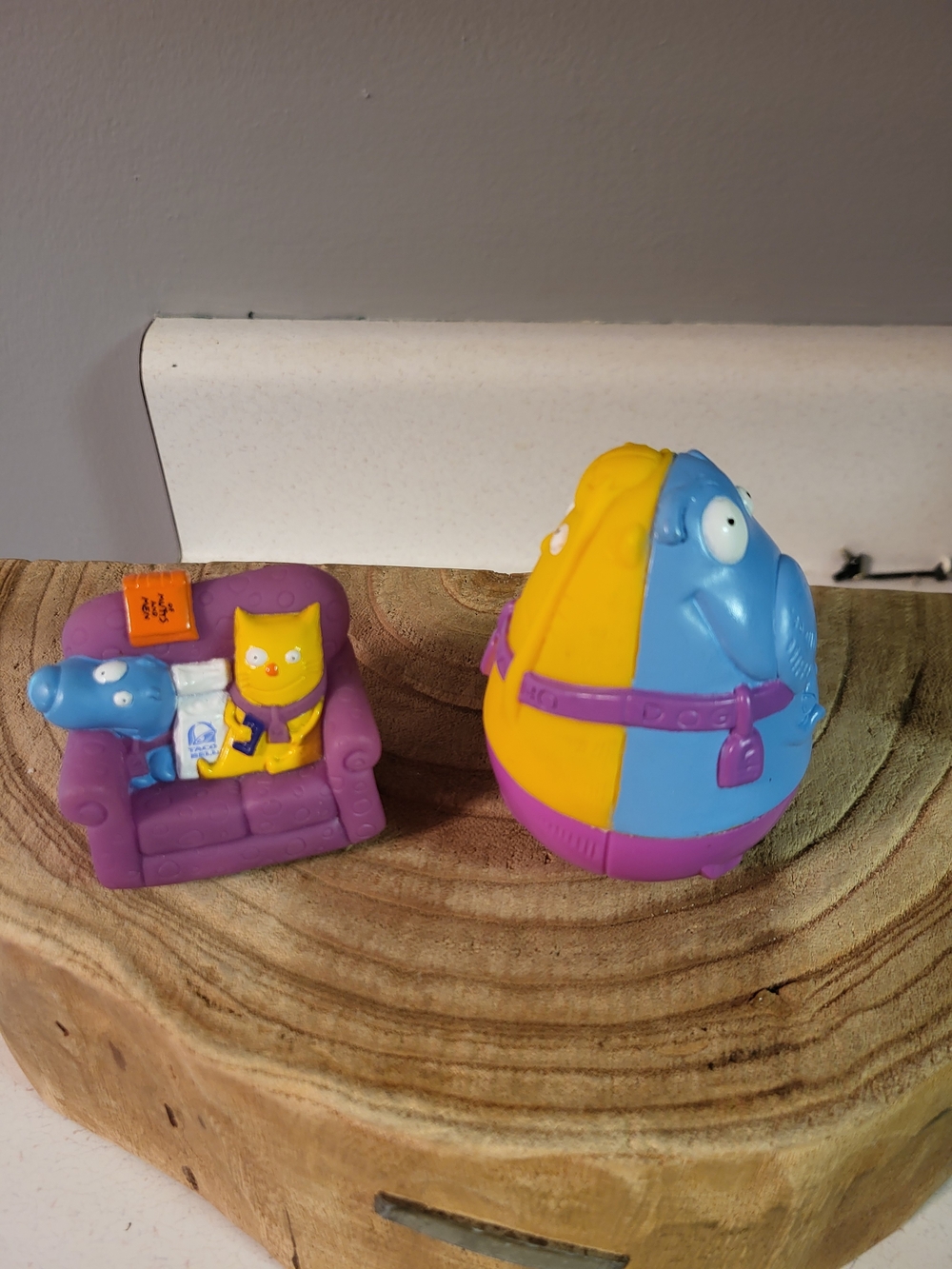 Nacho and Dog Pull and Go Purple Couch Weeble Wobble 1995 Taco Bell Kids Toy 90s